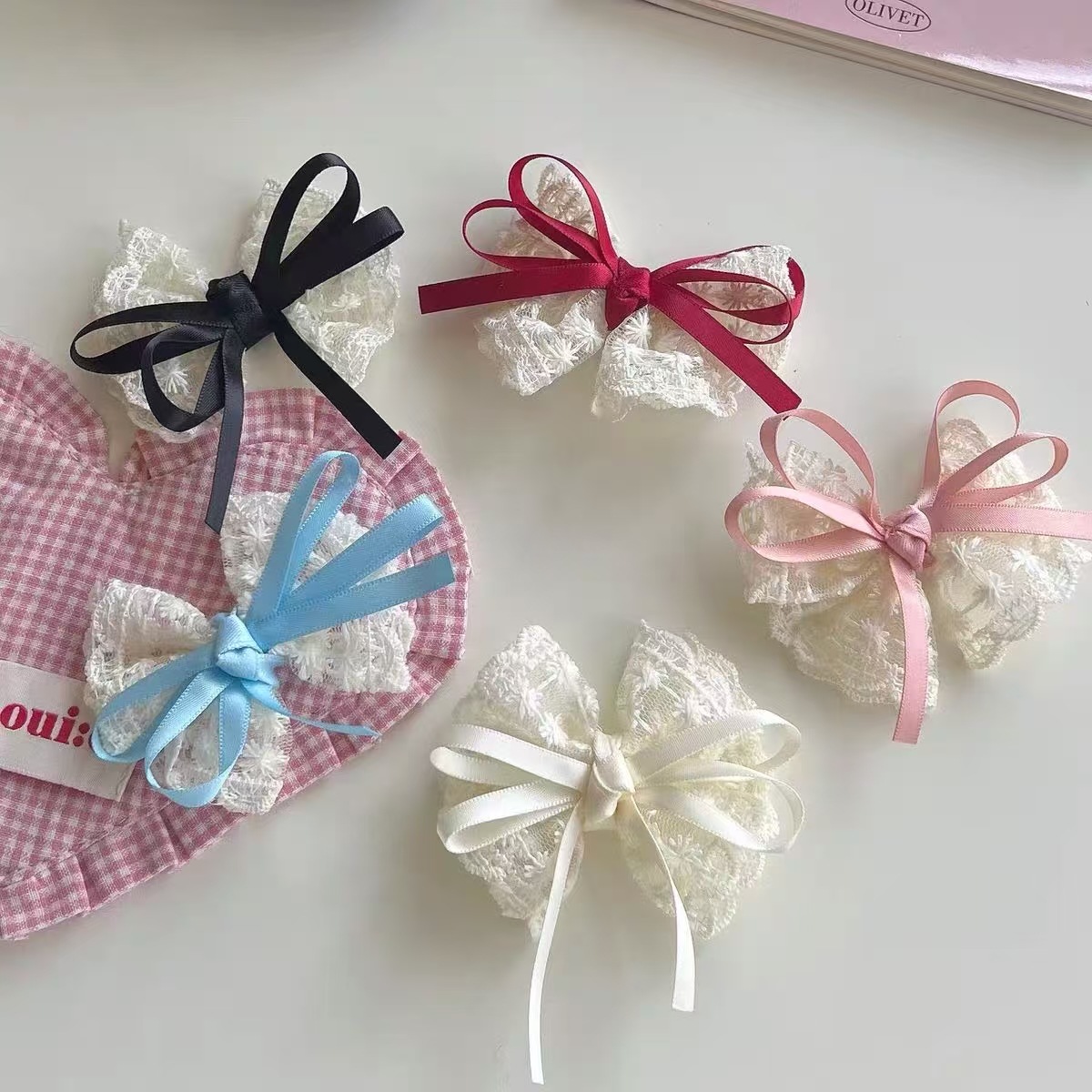 2 ชิ้น Elegant Lace Bow Hairpi - Travel Accessories Designer บทวิจารณ์และราคา