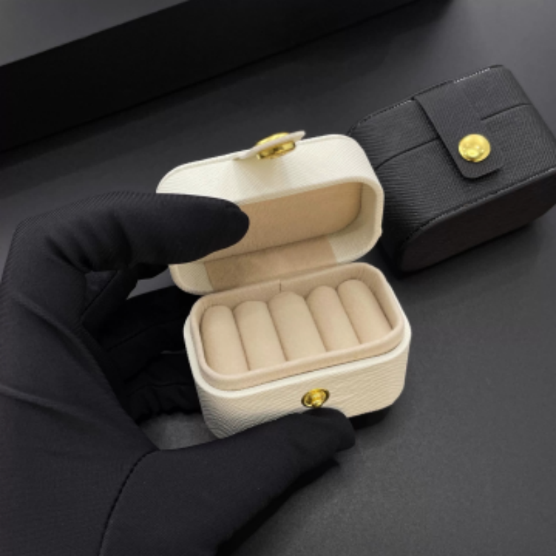 กล่องใส่เครื่องประดับหนังแบบพก - Accessories Travel Jewelry Box บทวิจารณ์และราคา